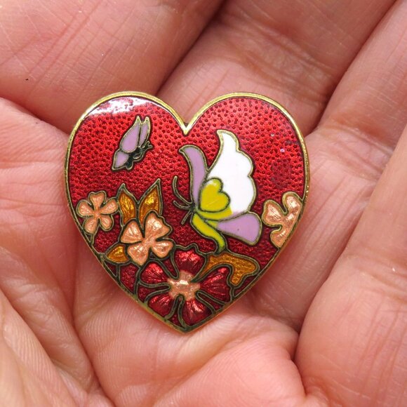 Cloisonne Brooch Heart Shaped Floral Enamel 1" Pin Butterfly Red Gold Tone - Picture 8 of 8